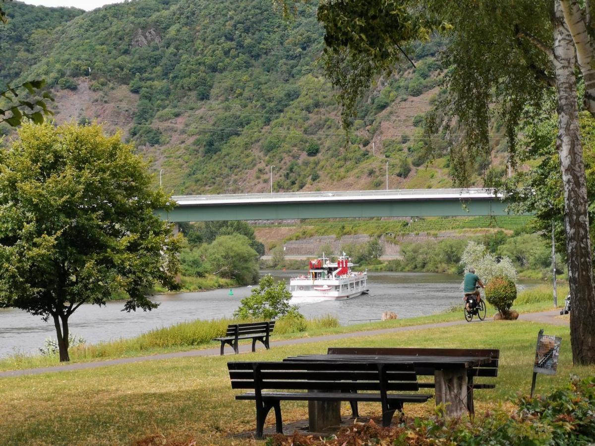 Ferienwohnung Moselblick 布鲁蒂凡科 外观 照片